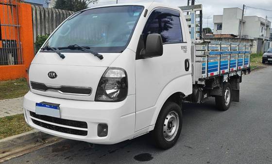 KIA BONGO 2.5 TD DIESEL STD CS MANUAL KIA BONGO 2.5 TD DIESEL STD CS MANUAL